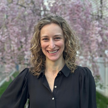 Eliza Etter, PT, DPT, PRPC, CLT, pelvic floor physical therapist in Hoboken, New Jersey
